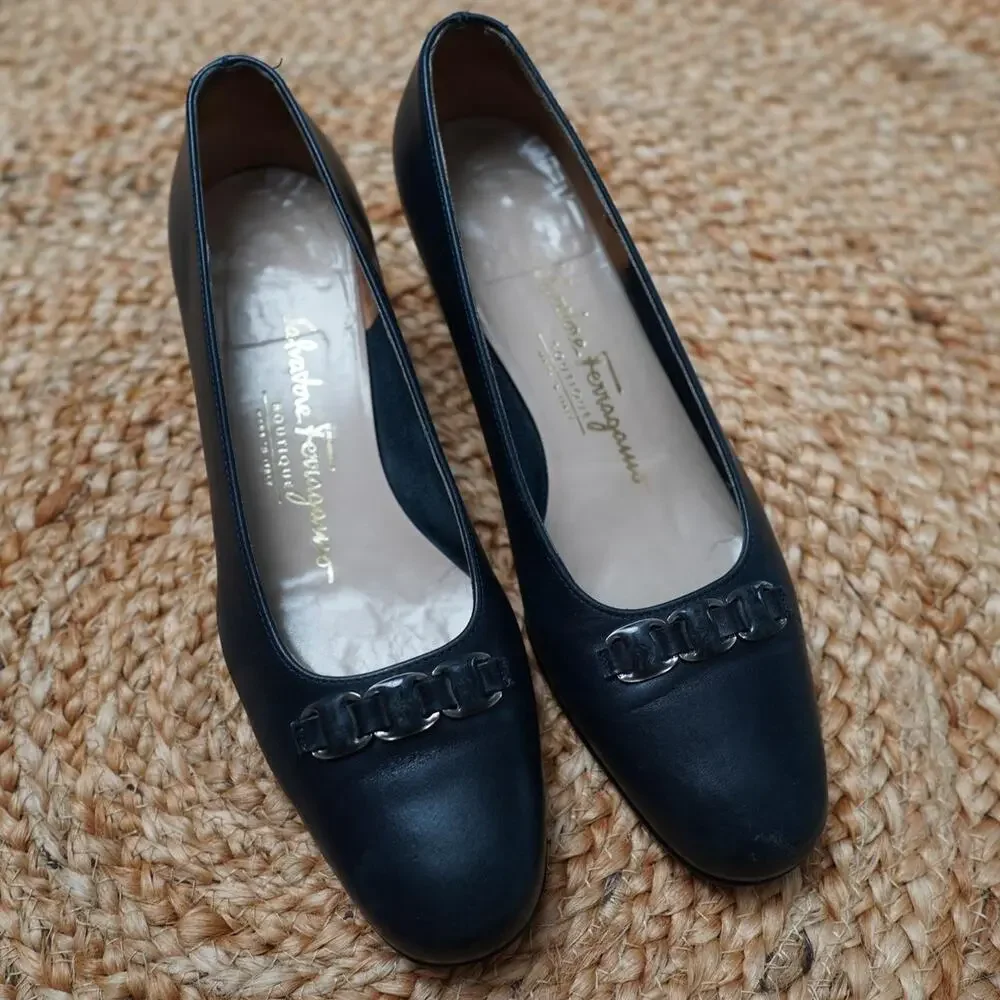 Ferragamo Boutique Leather Pumps Black 6.5 B - Picture 2 of 6